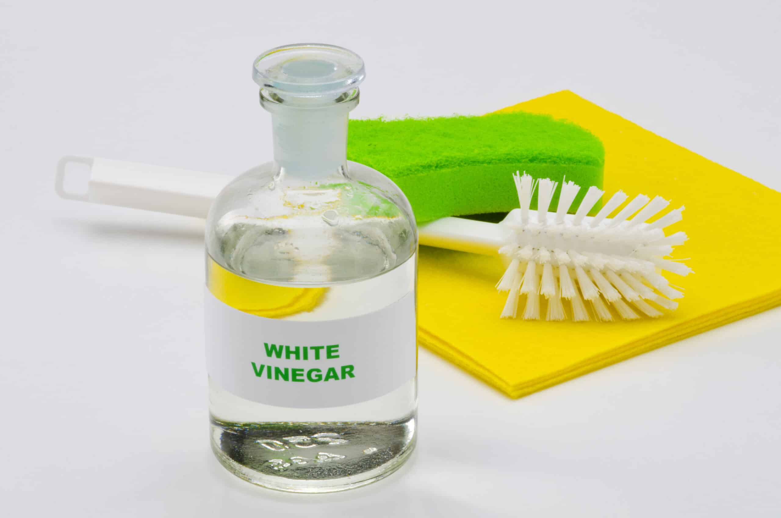 Vinegar and its secret uses – 33 hacks!