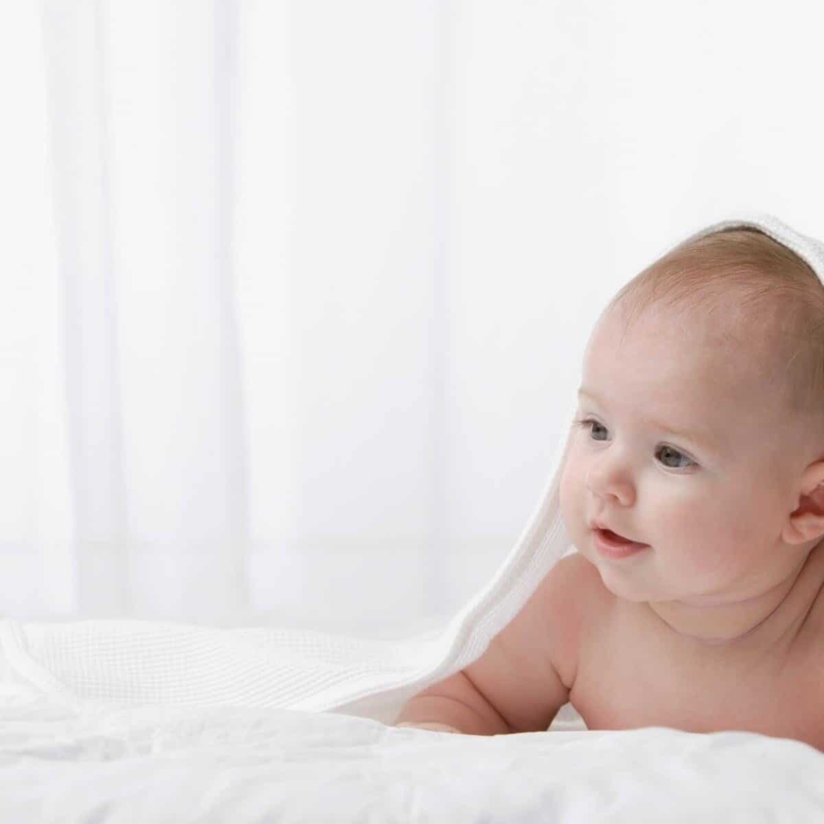 baby with dairy allergy