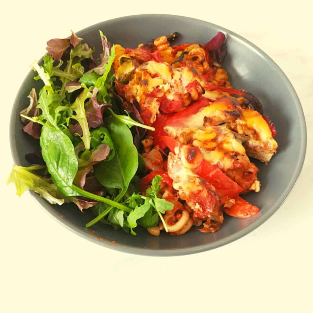 Healthy Chicken Fajita Pasta Bake – Slimming World friendly recipe