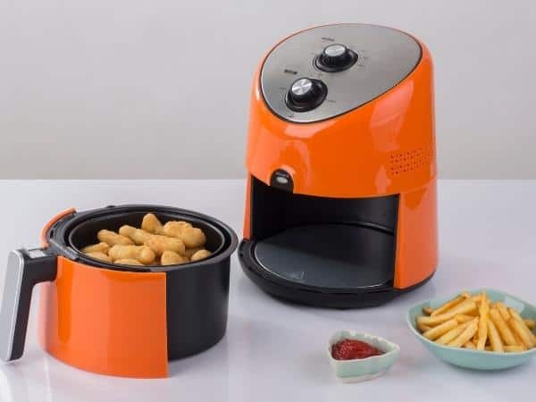 Kitchen with air fryer