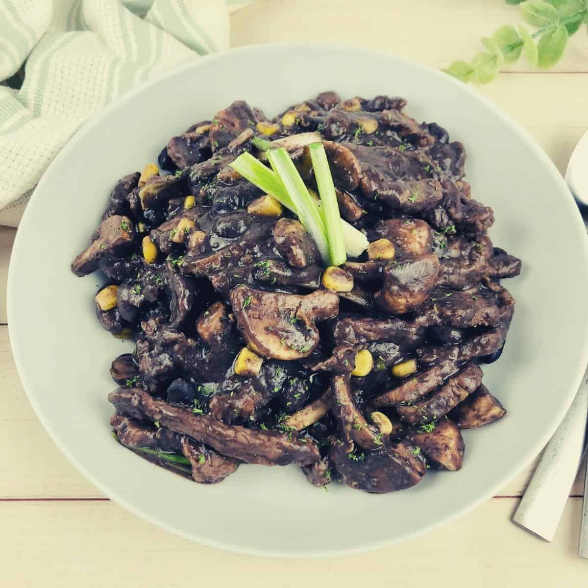 Low-calorie Beef in Black Bean Sauce recipe (Quorn alternative)