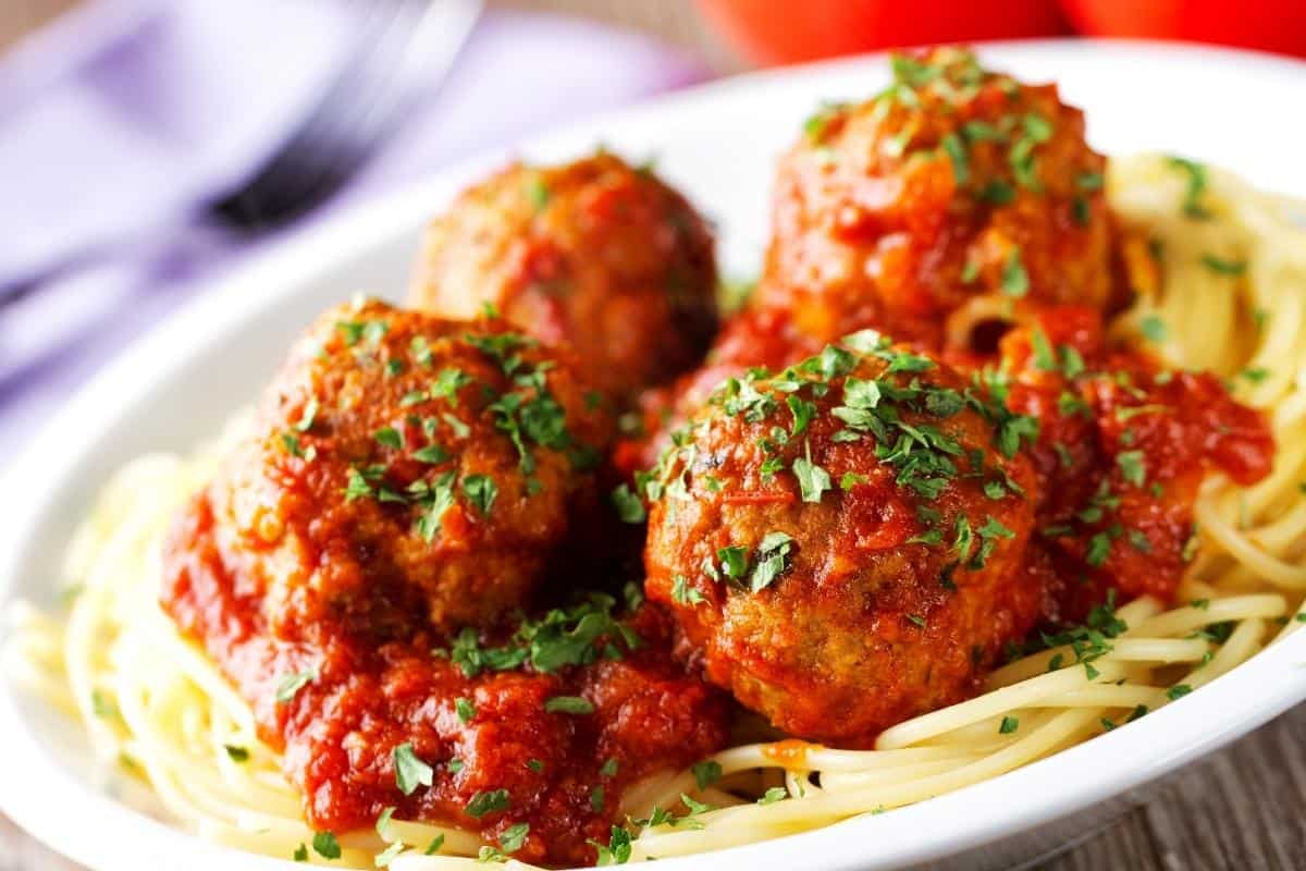 Spaghetti and meatballs